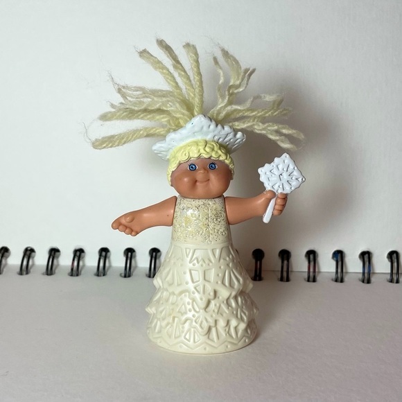 McDonald’s 1994 Cabbage Patch Kids Snow Fairy Michelle Elyse Happy Meal Toy - Picture 2 of 8